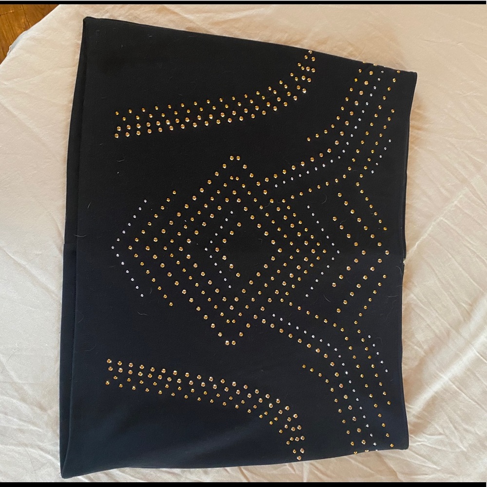 NWOT beautiful studded skirt